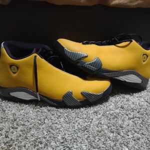 Jordan 14 Yellow Ferrari sz 12
